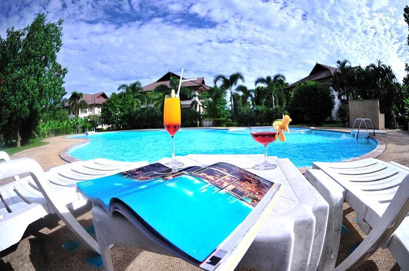 Teak Garden Resort, Chiang Rai Zewnętrze zdjęcie
