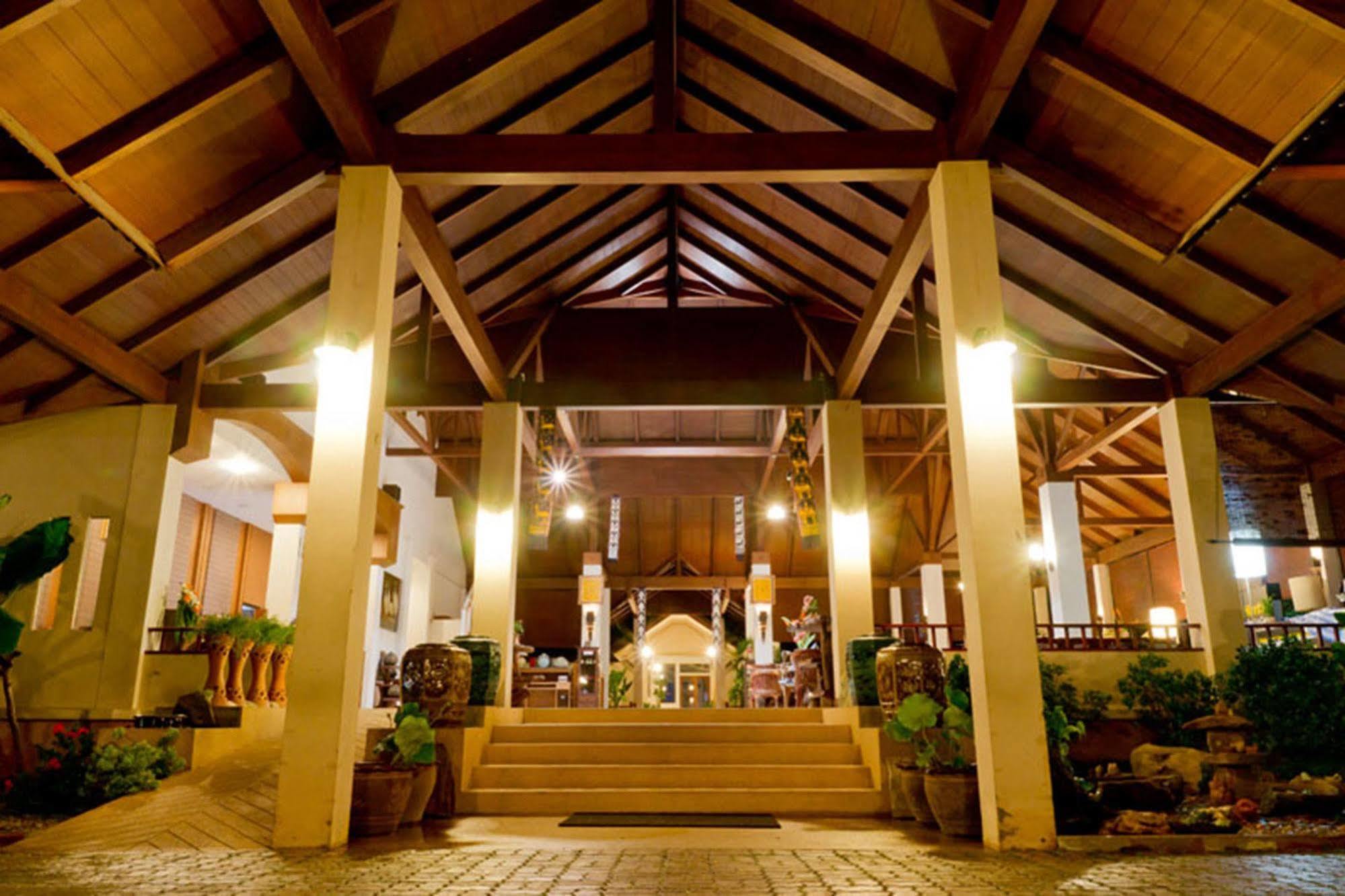 Teak Garden Resort, Chiang Rai Zewnętrze zdjęcie